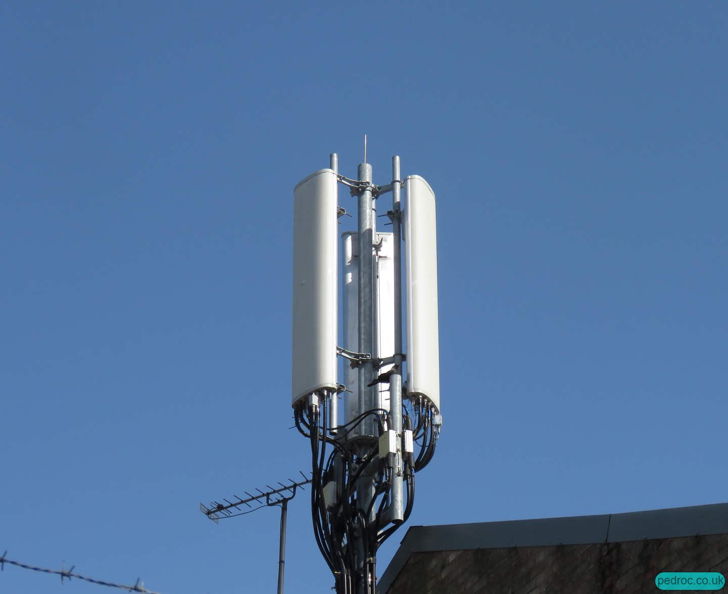 Cambridge Cherry Hinton mast with Amphenol Antennas, Cambridge