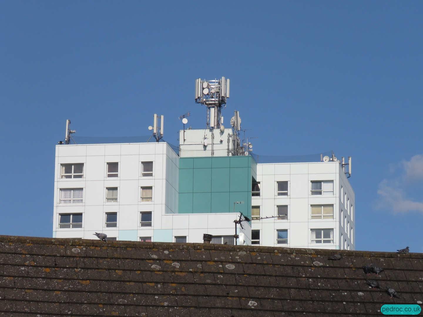 Padstow Multi-Operator rooftop Masts.