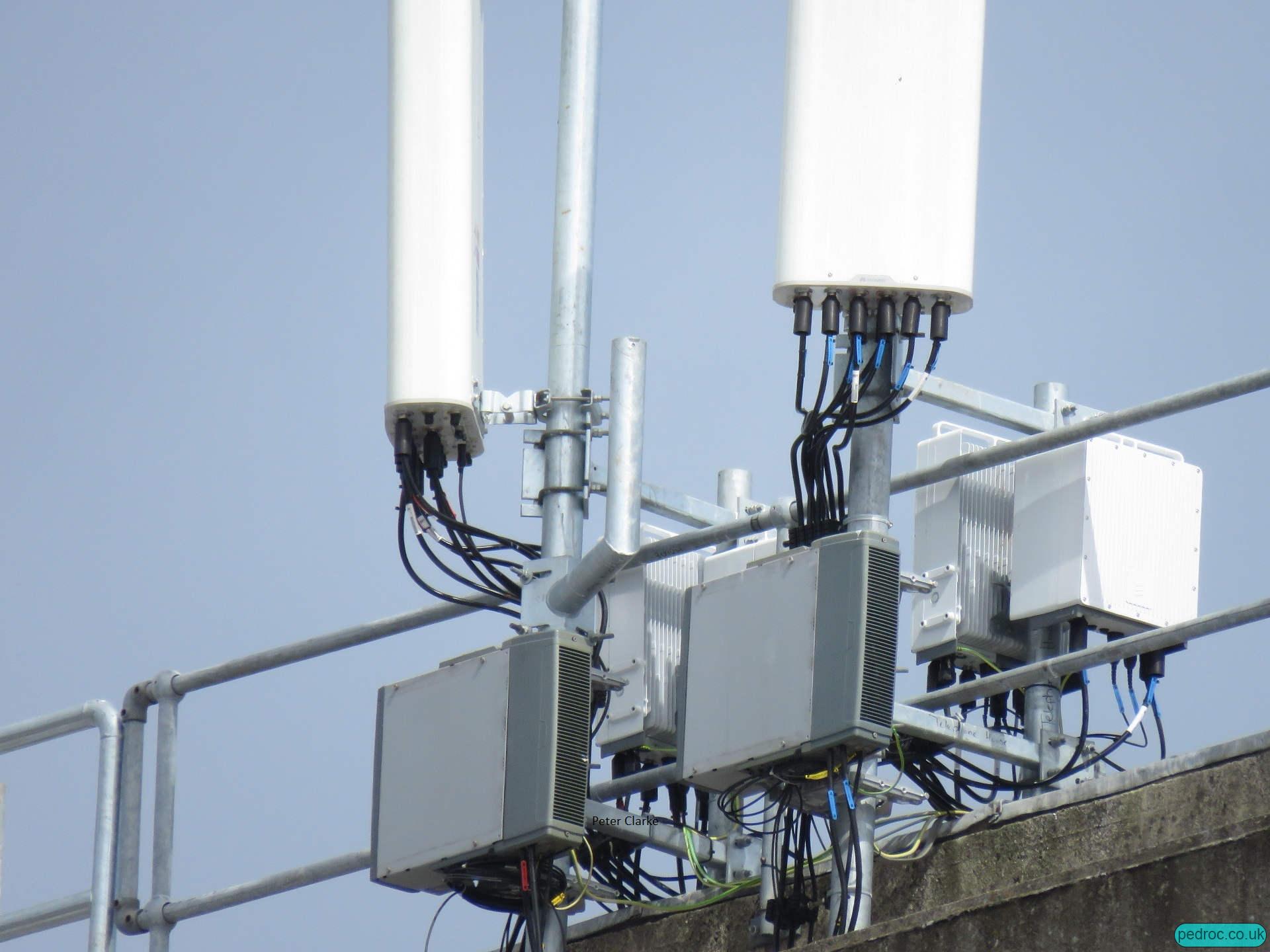 A closeup of the flagship Three Ericsson site in Dublin: Ericsson 2238 triple band radios capable for B8 (900MHz), B20 (800MHz) and Band 28 (700MHz); Ericsson 4443 radios for B3 (1800MHz) and B1 (2100MHz) and Nokia FXDBs for 900MHz.